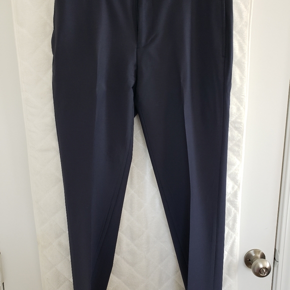 Calvin Klein Navy Blue Wool Slim Fit Two Piece Suit - Picture 4 of 9